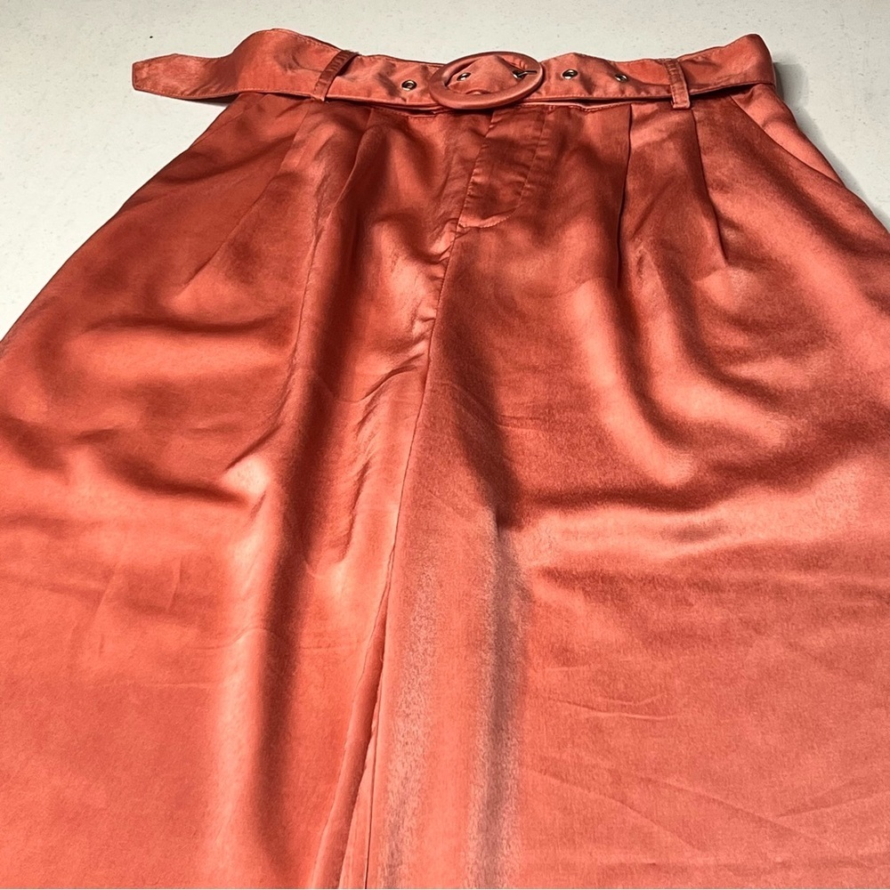 Vici Wide Leg Coral-Peach Silky Pants with Circular Buckle Belt - Picture 9 of 15